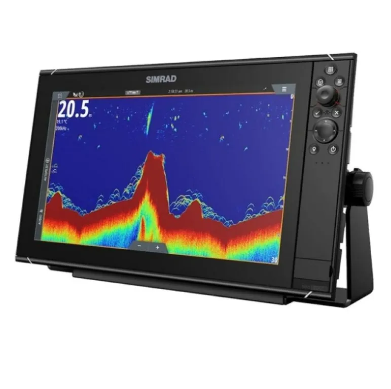 ������ Simrad NSS16 evo3S with World Basemap