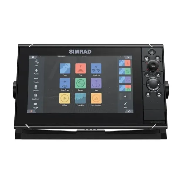 ������ Simrad NSS9 evo3S with World Basemap